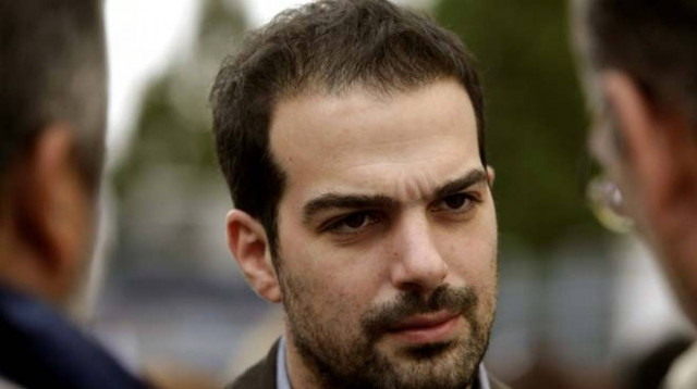 Κόντρα Σακελλαρίδη – Σπηλιωτόπουλου για τις αφίσες