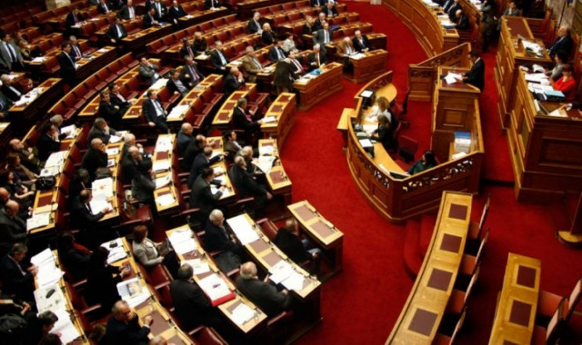 ΕΔΕ και διαθεσιμότητα για τον γιο του Μπαλτάκου