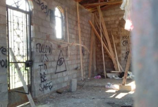 Αγρίνιο: Σοκαριστικές εικόνες από σατανιστικές τελετές σε εκκλησάκι