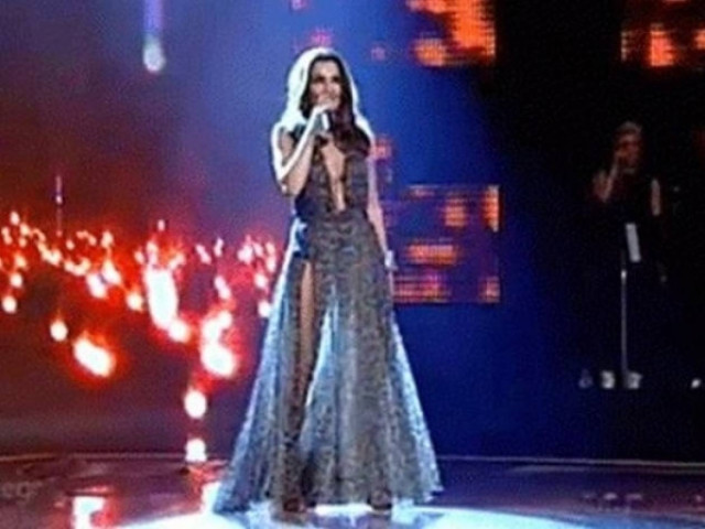 The Voice - Πόσο κοστίζει το φόρεμα που έβαλε η Βανδή στο 1ο live;