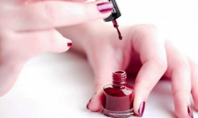Είμαι έγκυος-Μπορώ να βάψω τα νύχια μου;