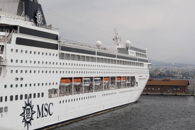 Το κρουαζιερόπλοιο «ARMONIA» στην Θεσσαλονίκη (pics)