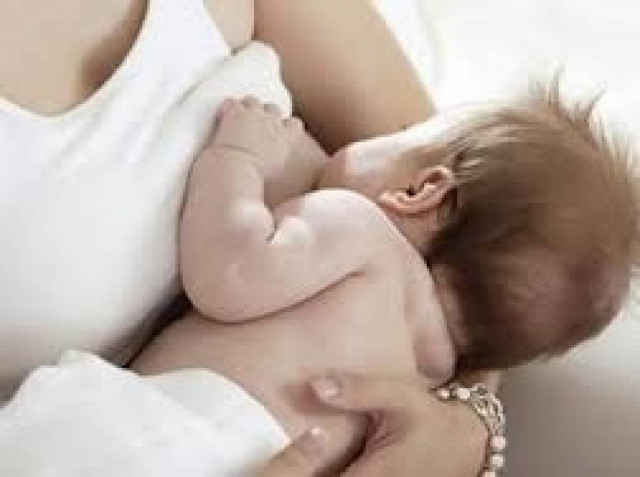 Θήλαζε το μωρό της με δηλητηριασμένο γάλα