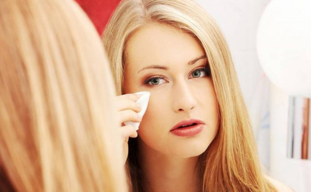 Τα 6 λάθη στη φροντίδα του προσώπου που μας γερνούν πρόωρα