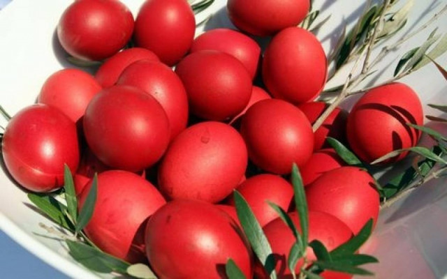 Πασχαλινό ωράριο από την Πέμπτη