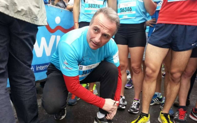 Έτρεξε στον Μαραθώνιο και ο Σταύρος Καλαφάτης!