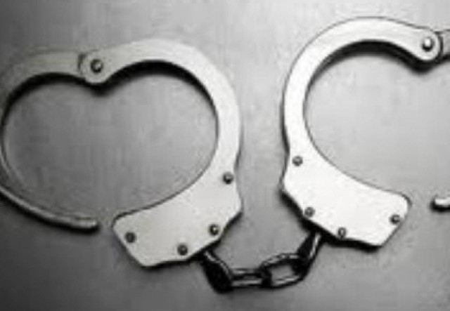 Μαγνησία: Χειροπέδες για χρέη σε 72χρονο