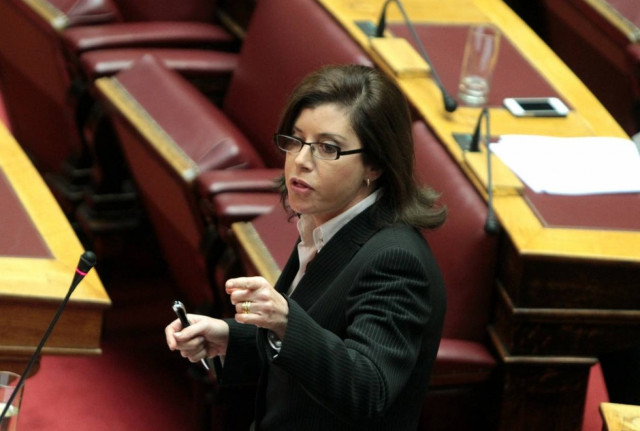 Ασημακοπούλου: Να μην παίξει κανείς το παιχνίδι της Χρυσής Αυγής