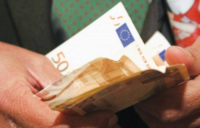 Εκμεταλλευόταν τον θάνατο της μητέρας του για εφτά ολόκληρα χρόνια