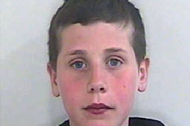 Απαγόρευσαν σε 14χρονο να κάνει παρέα με τα αδέρφια του!