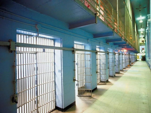 Προφυλακιστέοι έξι σωφρονιστικοί υπάλληλοι για το θάνατο του Καρέλι