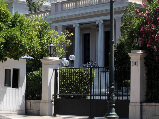 Η διαπλοκή απαιτεί «delete» στις κακές ειδήσεις για την κυβέρνηση