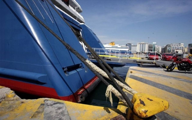 Νέα συλλογική σύμβαση με μηδενικές αυξήσεις για τους ναυτικούς