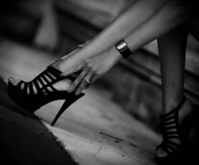 Χανιά: Δε φαντάζεστε με πόσα ευρώ αμείβονταν συνοδοί πολυτελείας!