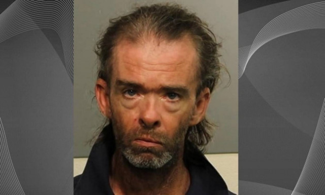 Νάνος συνελήφθη για παιδεραστία (βίντεο)