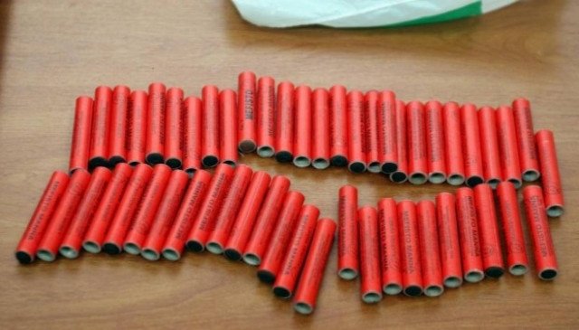 Χειροπέδες σε 45χρονο γιατί έκρυβε στο κατάστημά του...