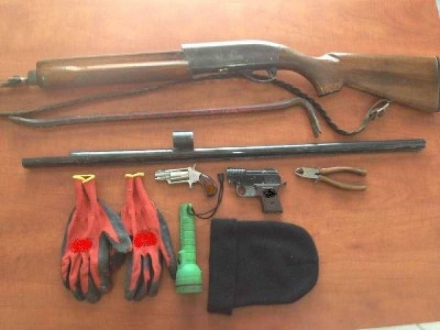 Εύβοια: Μικρό οπλοστάσιο σε αποθήκη 21χρονου