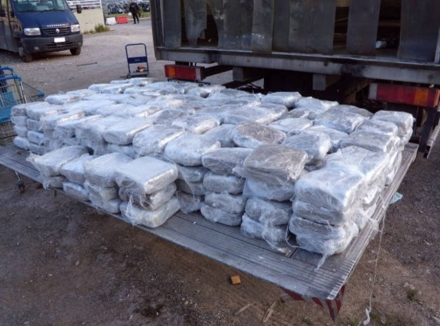 Θεσσαλονίκη: Εξάρθρωση κυκλώματος εισαγωγής και διακίνησης κάνναβης