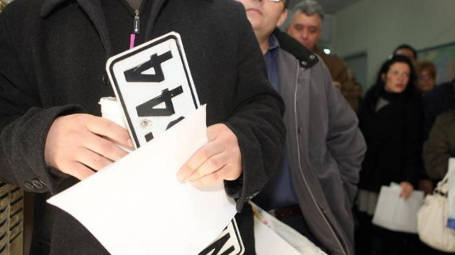 Επιστροφή πινακίδων με μειωμένα τέλη