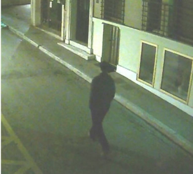 Αυτοί είναι οι εμπρηστές 60 μηχανημάτων ATM στην Αθήνα (pics)