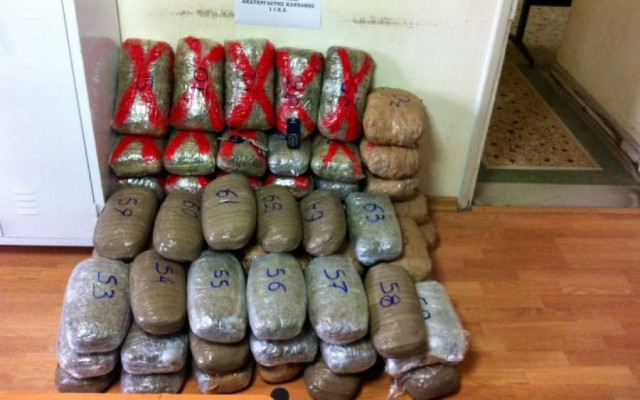 Καστοριά: Σύλληψη νεαρού Αλβανού για μεταφορά 65 κιλών κάνναβης