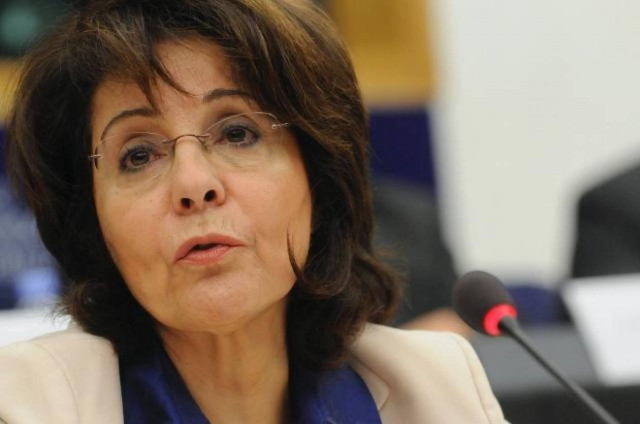Θέλει δεύτερη θητεία στην Ευρωπαϊκή Επιτροπή η Δαμανάκη