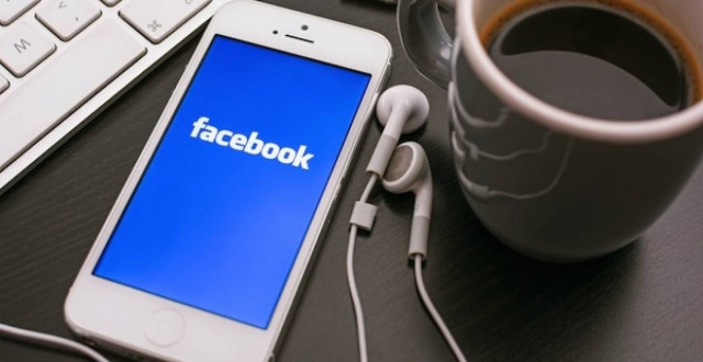 9 λόγοι για τους οποίους είσαι ο πιο ενοχλητικός τύπος στο Facebook