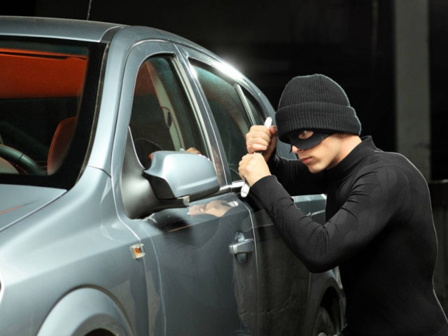 ΠΡΟΣΟΧΗ: Αυτό είναι το νέο κόλπο απατεώνων για να κλέβουν αυτοκίνητα