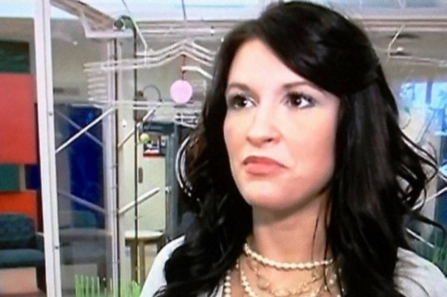 Μεθυσμένη δικηγόρος παρενοχλεί σεξουαλικά ταξιτζή! (video+photos)