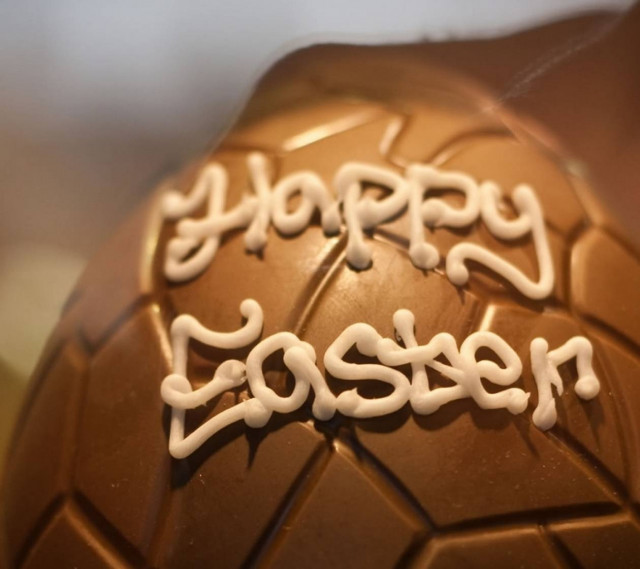 Αγοράκι δεν δικαιούται Πασχαλινό αυγό γιατί λέγεται Γουέιν Ρούνεϊ!