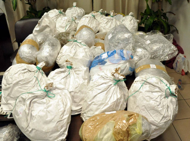 Ασπρόπυργος: Βρήκαν 60 κιλά ηρωίνης θαμμένα - Δύο συλλήψεις