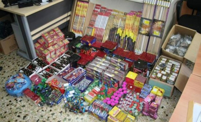 Φορτηγό γεμάτο παράνομα βεγγαλικά στην Αμφιλοχία