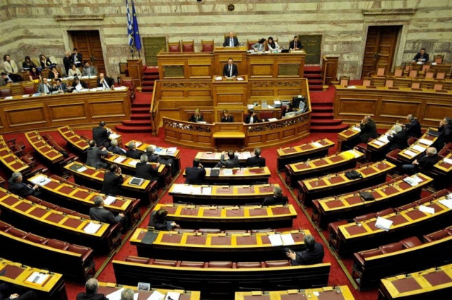 Έρχονται παραιτήσεις βουλευτών