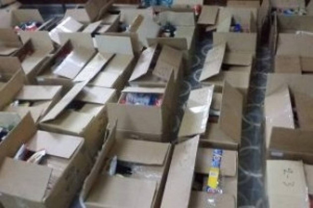 Τρόφιμα σε απόρους μοίρασε η μητρόπολη Διδυμοτείχου