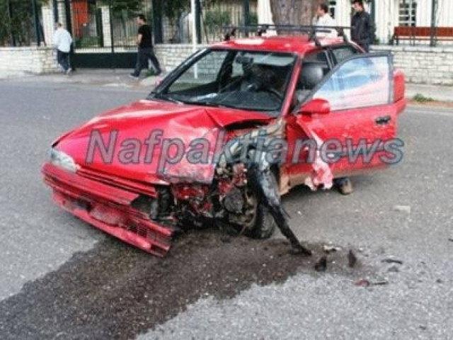 Ναύπακτος: Καραμπόλα χωρίς θύματα