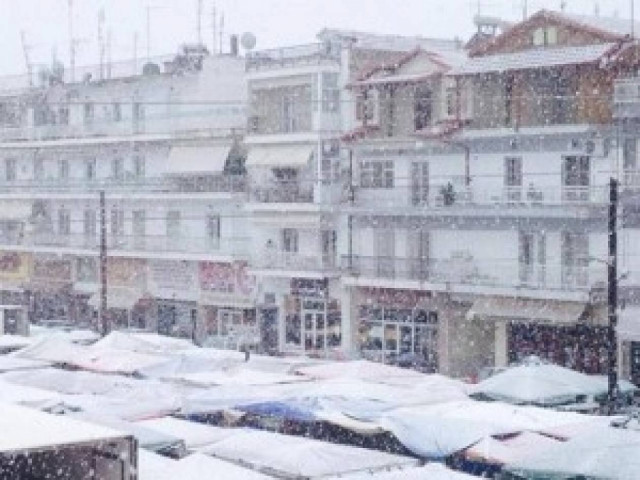 Απίστευτο χιόνι - Το έστρωσε στην Εορδαία (vid)