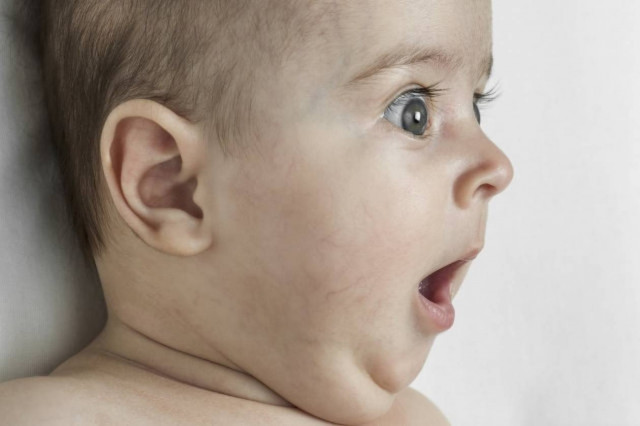 Έγινε η μικρότερη Βρετανίδα μαμά! Πόσο χρονών είναι; (photos)