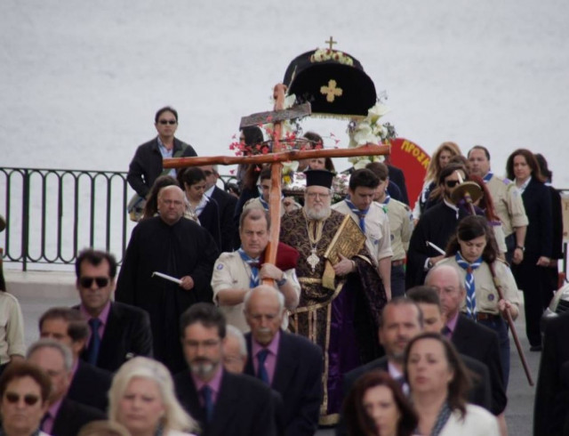 H περιφορά του Επιταφίου στην Κέρκυρα (pics)