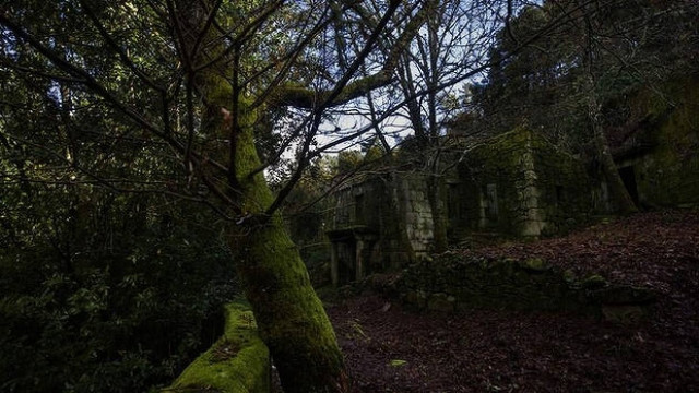 Χαρίζουν ένα ολόκληρο χωριό στην Ισπανία (pics)