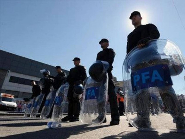 Αργεντινή: Δεκάδες κατασχέσεις όπλων και συλλήψεις στο Μπουένος Άιρες