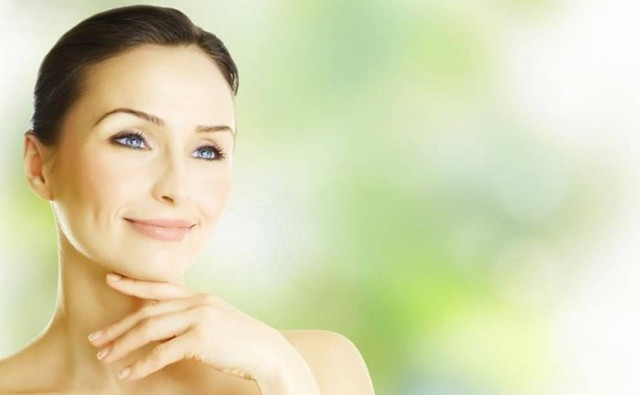 Τονωτική λοσιόν για την ταλαιπωρημένη επιδερμίδα