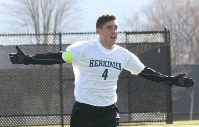 Σκωτσέζος ποδοσφαιριστής νεκρός στα 22 του