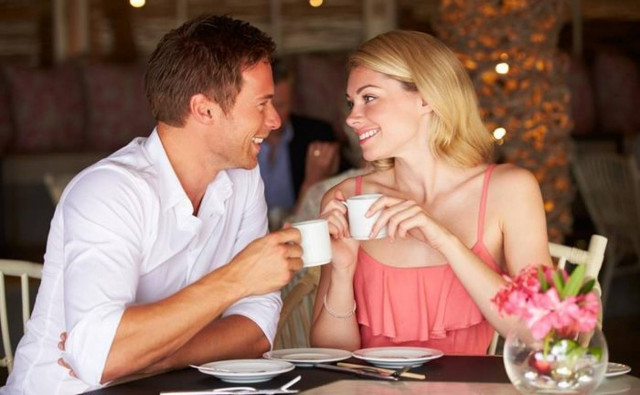 Σε πόσα λεπτά «κρίνεται» η τύχη του πρώτου ραντεβού;