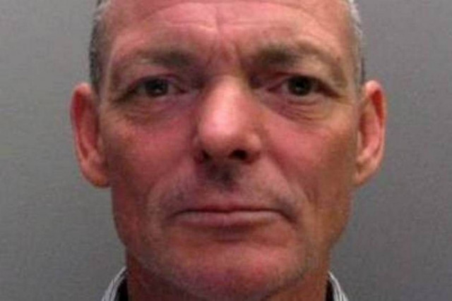 Παιδόφιλος ισχυρίζεται ότι το θύμα που άφησε έγκυο τον βίασε!