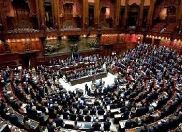 Ιταλία: Η βουλή παρείχε ψήφο εμπιστοσύνης στην κυβέρνηση Ρέντσι