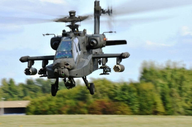 Την παράδοση 10 ελικοπτέρων Απάτσι στην Αίγυπτο αποφάσισαν οι ΗΠΑ