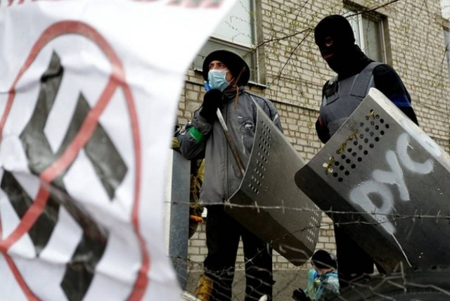 Στο Κίεβο ο έλεγχος του δημαρχείου της Μαριούπολης