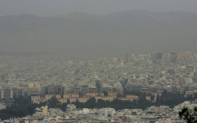 Βροχές, καταιγίδες, πτώση της θερμοκρασίας και σκόνη από την Αφρική