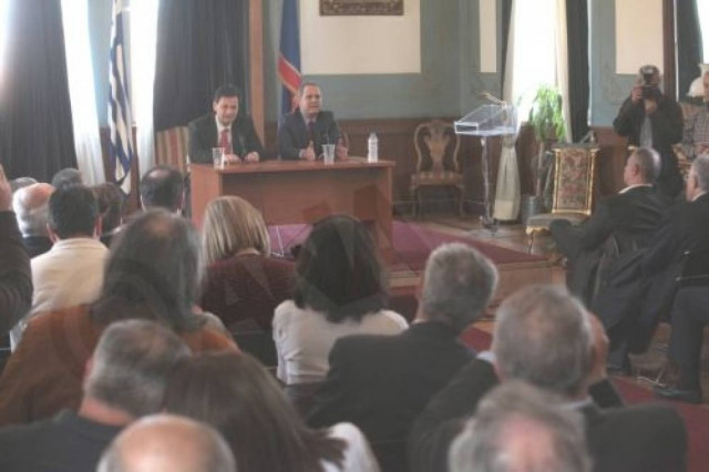 Κοινό ψηφοδέλτιο στις εκλογές Τζήμερου - Σκυλακάκη με τις «Γέφυρες»