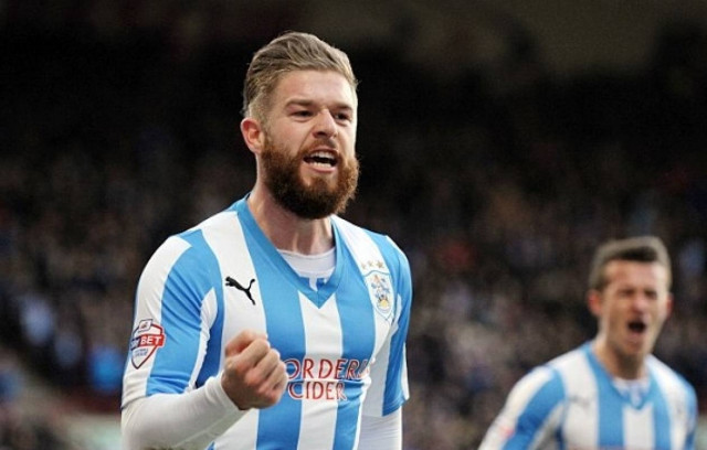 Έβαψε το μούσι στα χρώματα της ομάδας (pic)